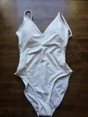 Shade & Shore White One Piece Swimsuit Medium Crochet Lace Sides Cutout Back